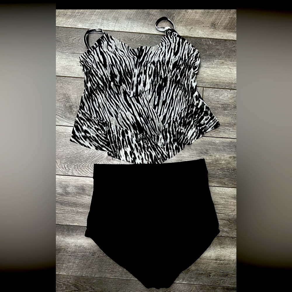 Tankini swimsuit, black and white, size 16